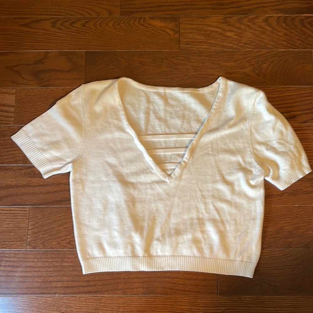 White V-Neck Cutout Knit Tee